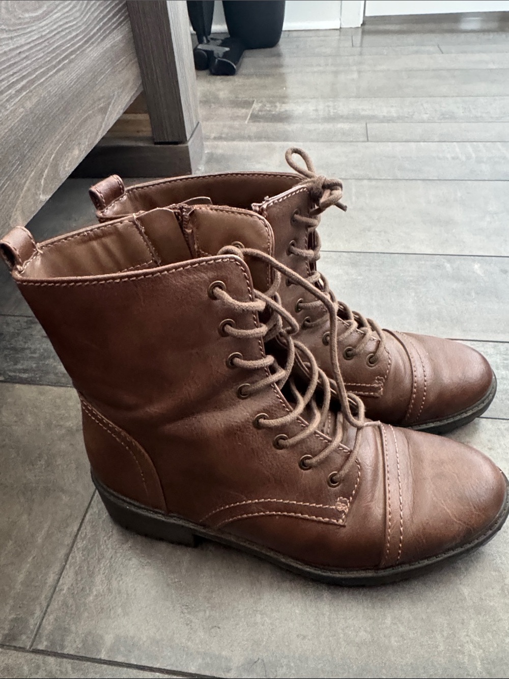 Universal Thread Brown Lace-Up Combat Boots